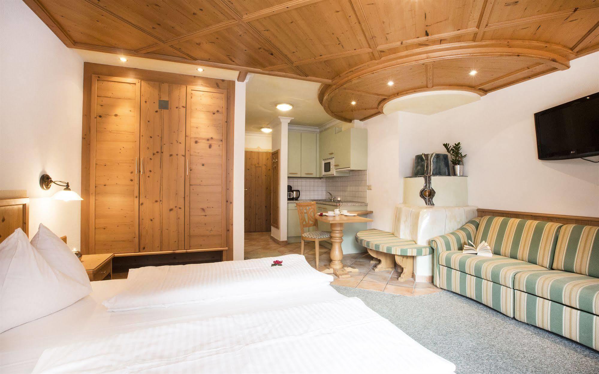 Fliana Arlberg Studios Sankt Anton am Arlberg Esterno foto
